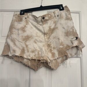 Aerie Women's Tan Tie-Dye Distressed Shorts